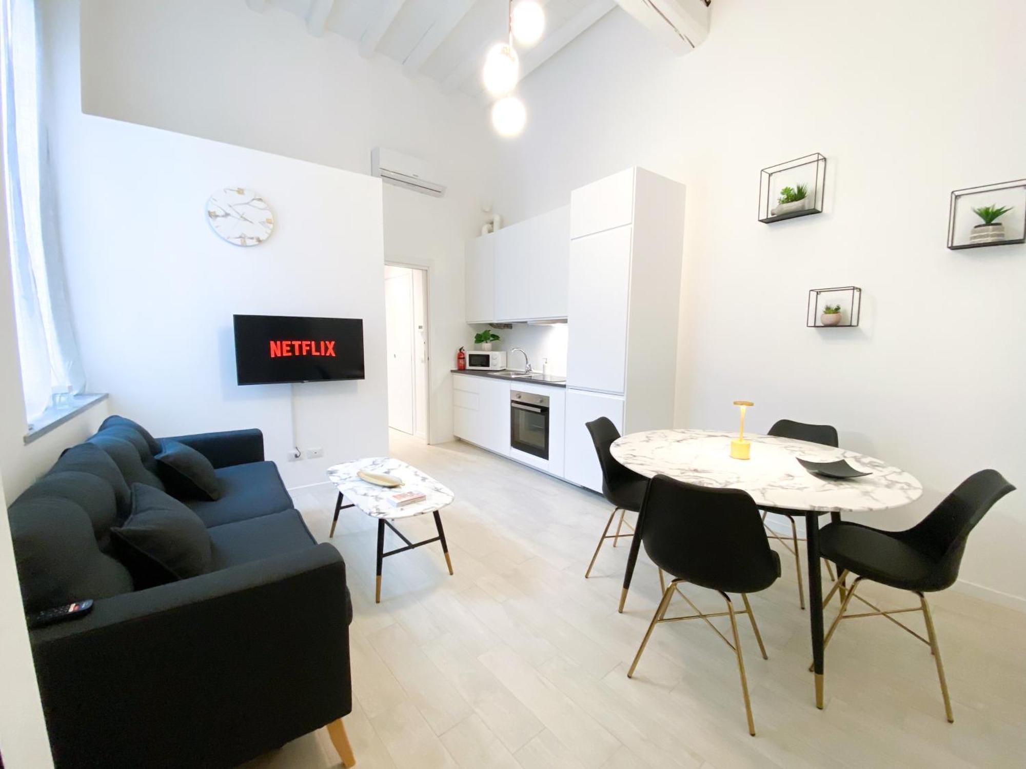 - Esclusivo In Pieno Centro Apartment
